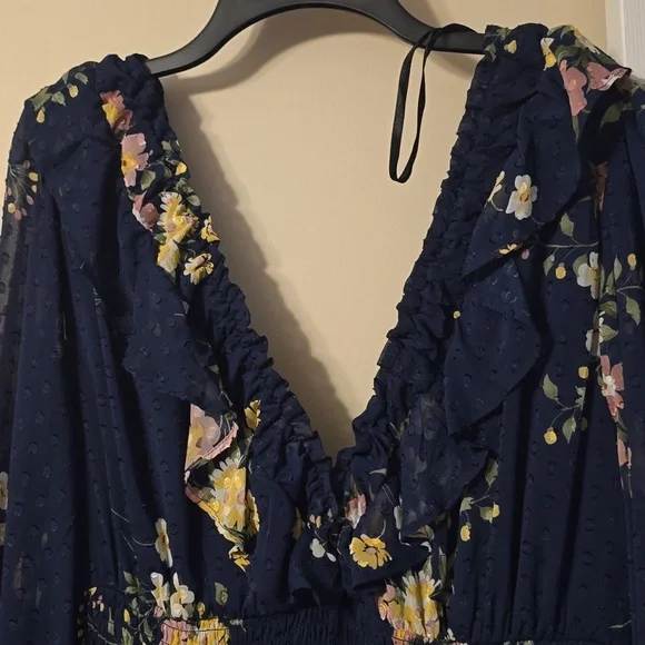 Premier Amour Navy long sleeve lined maxi dress. Front and back deep v neck line - Picture 3 of 8